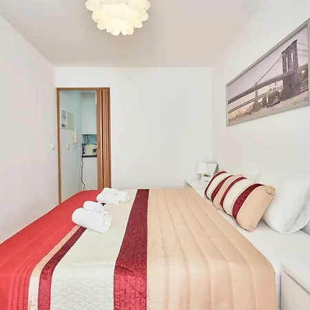 Alfama Holiday House