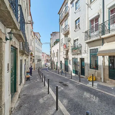 Alfama Holiday House Apartamento *