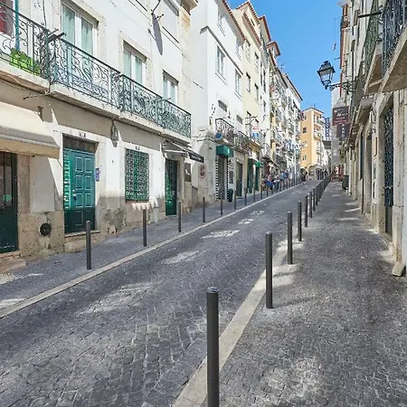 Alfama Holiday House