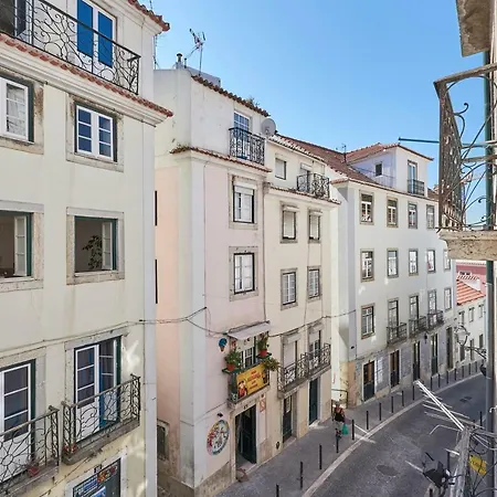 Alfama Holiday House *